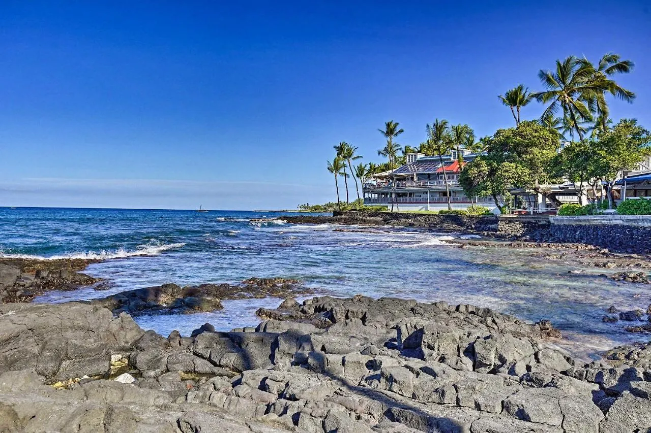 Downtown Kailua-Kona Escape Steps To Ocean! Apartment