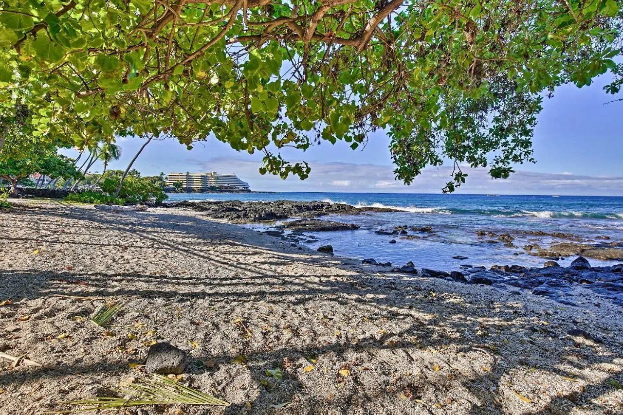 Downtown Kailua-Kona Escape Steps To Ocean! Apartment