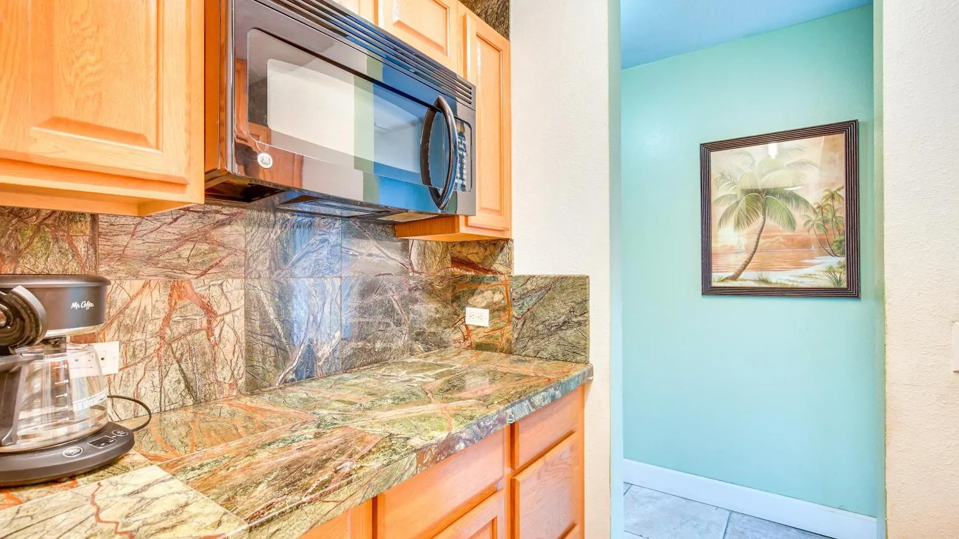 Downtown Kailua-Kona Escape Steps To Ocean! Apartment United States